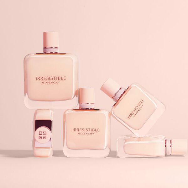 IRRESISTIBLE Nude Velvet